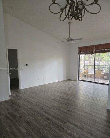 15515 N Miami Lakeway N 202-11, Miami Lakes, FL 33014