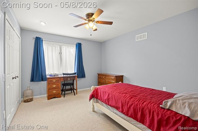 2527 Munster Road, Rochester Hills, MI 48309