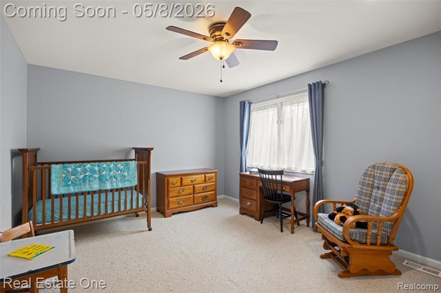 2527 Munster Road, Rochester Hills, MI 48309