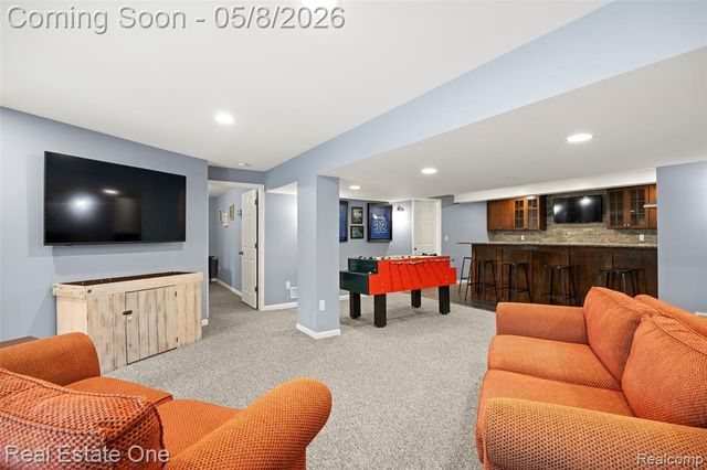 2527 Munster Road, Rochester Hills, MI 48309
