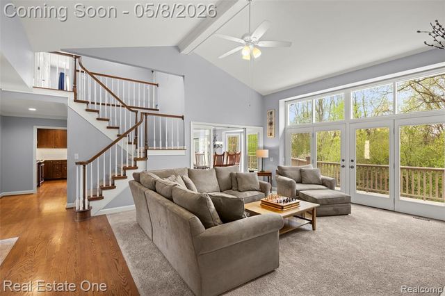 2527 Munster Road, Rochester Hills, MI 48309