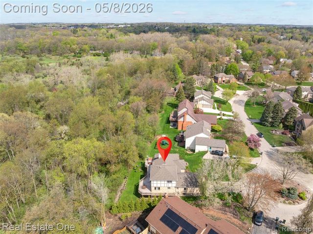 2527 Munster Road, Rochester Hills, MI 48309