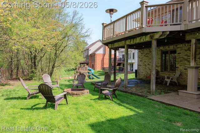 2527 Munster Road, Rochester Hills, MI 48309
