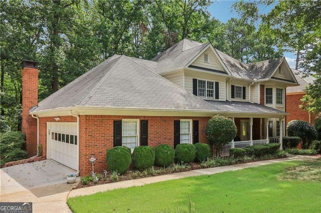 718 Haralson Drive SW, Lilburn, GA 30047