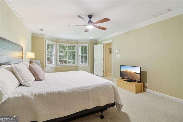 718 Haralson Drive SW, Lilburn, GA 30047