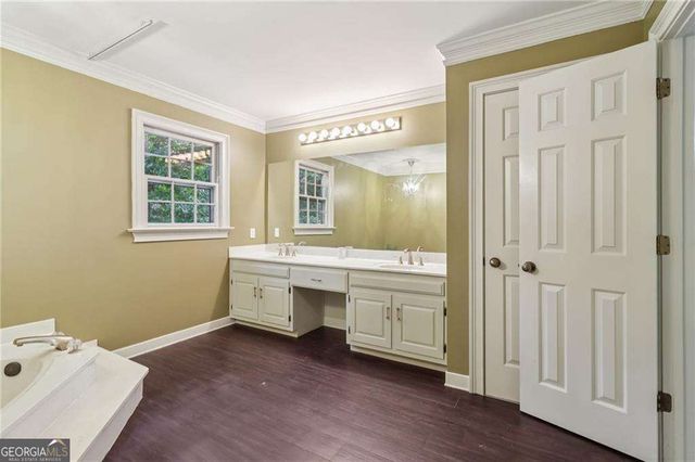 718 Haralson Drive SW, Lilburn, GA 30047