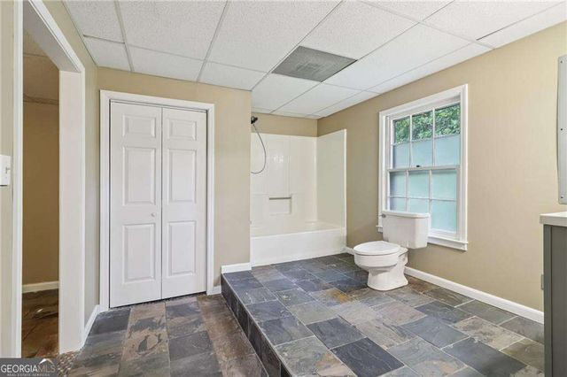 718 Haralson Drive SW, Lilburn, GA 30047