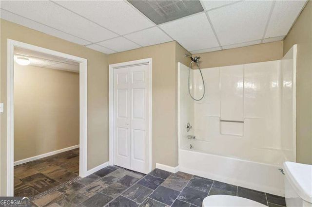 718 Haralson Drive SW, Lilburn, GA 30047