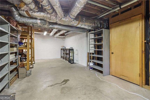 718 Haralson Drive SW, Lilburn, GA 30047