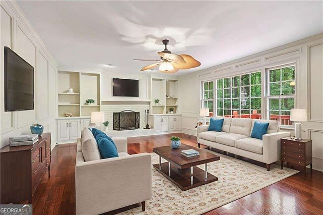 718 Haralson Drive SW, Lilburn, GA 30047