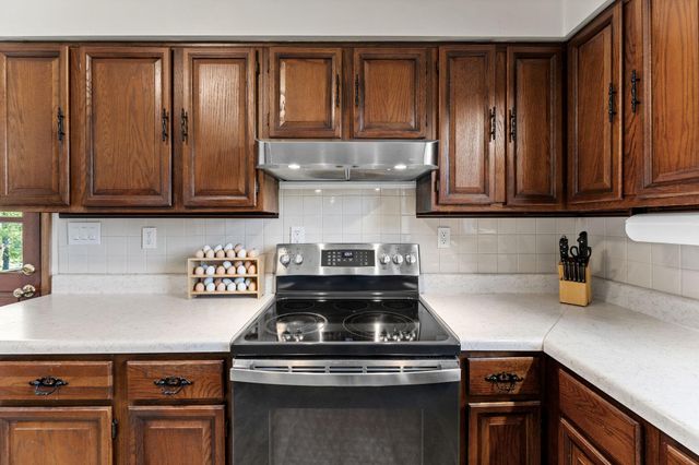 13767 CREST HILL RD, Flint Hill, VA 22627
