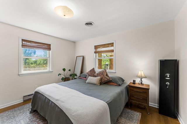 13767 CREST HILL RD, Flint Hill, VA 22627