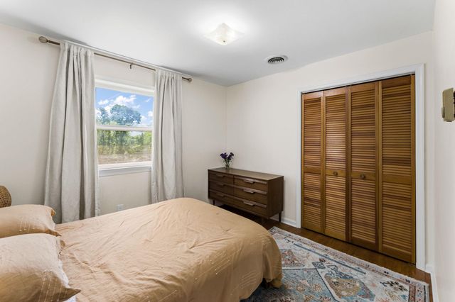 13767 CREST HILL RD, Flint Hill, VA 22627