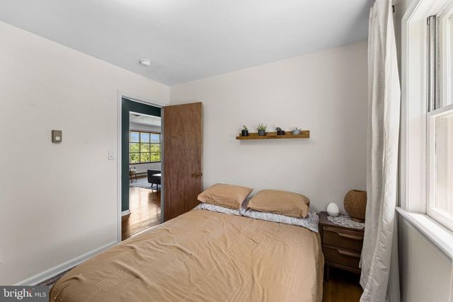 13767 CREST HILL RD, Flint Hill, VA 22627
