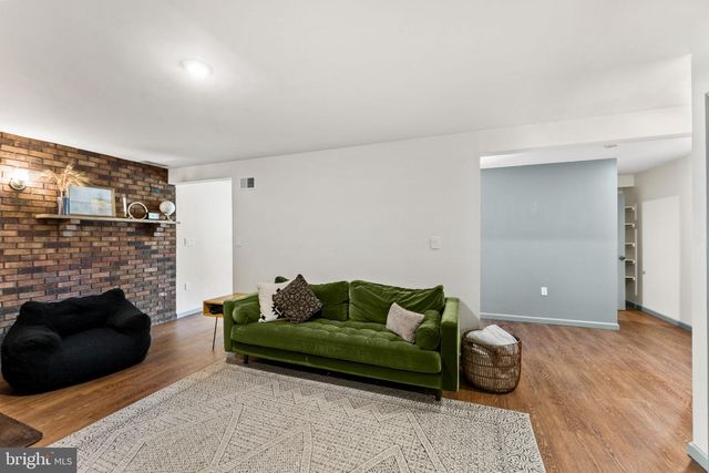 13767 CREST HILL RD, Flint Hill, VA 22627