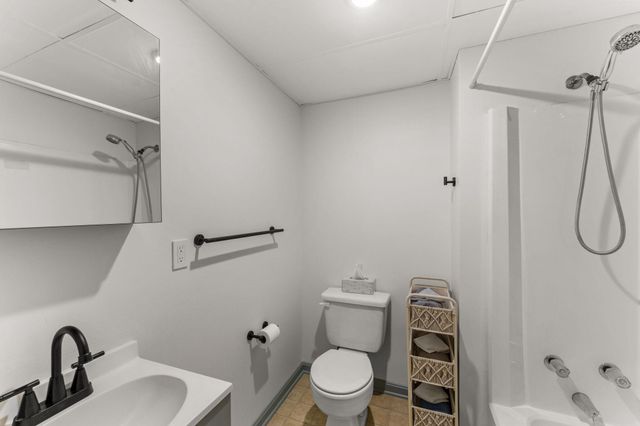 13767 CREST HILL RD, Flint Hill, VA 22627