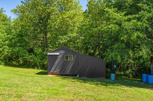 13767 CREST HILL RD, Flint Hill, VA 22627