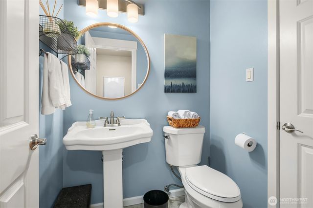 1452 8th Place S, Edmonds, WA 98020