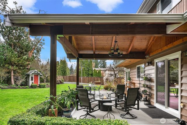 1452 8th Place S, Edmonds, WA 98020