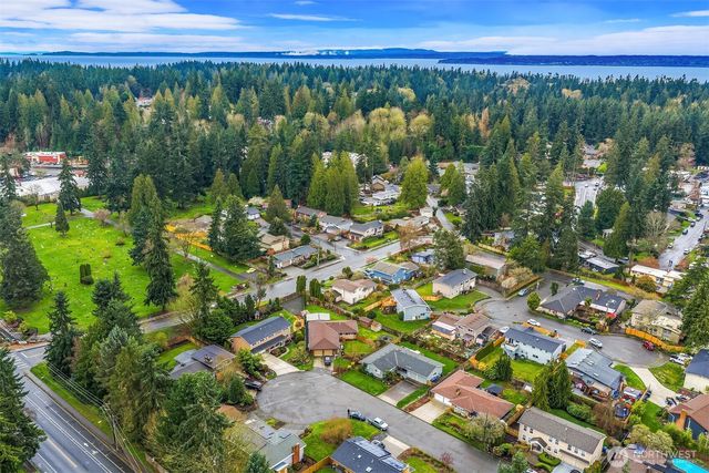 1452 8th Place S, Edmonds, WA 98020