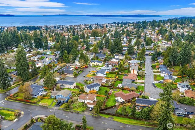 1452 8th Place S, Edmonds, WA 98020