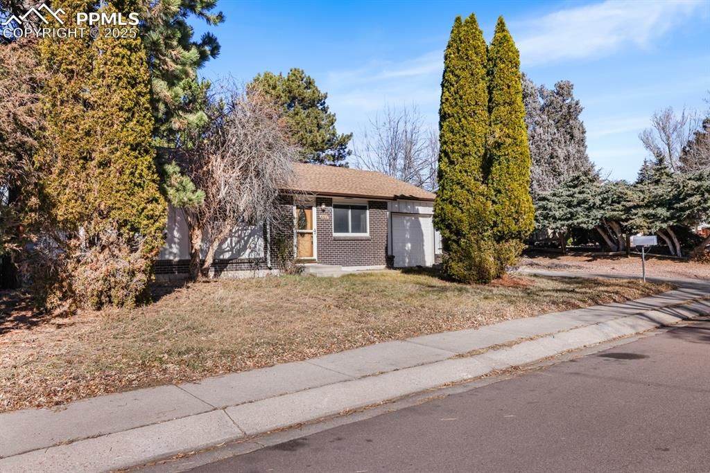 4202 Goldenrod Drive, Colorado Springs, CO 80918