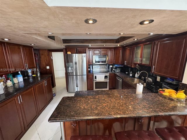 1912 S Ocean Drive 3D, Hallandale Beach, FL 33009