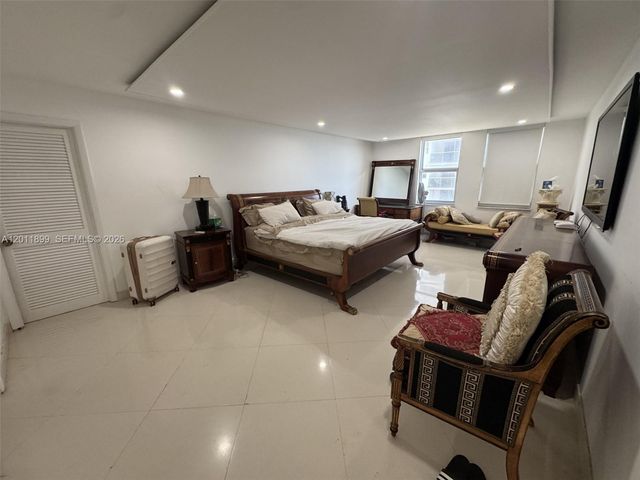 1912 S Ocean Drive 3D, Hallandale Beach, FL 33009