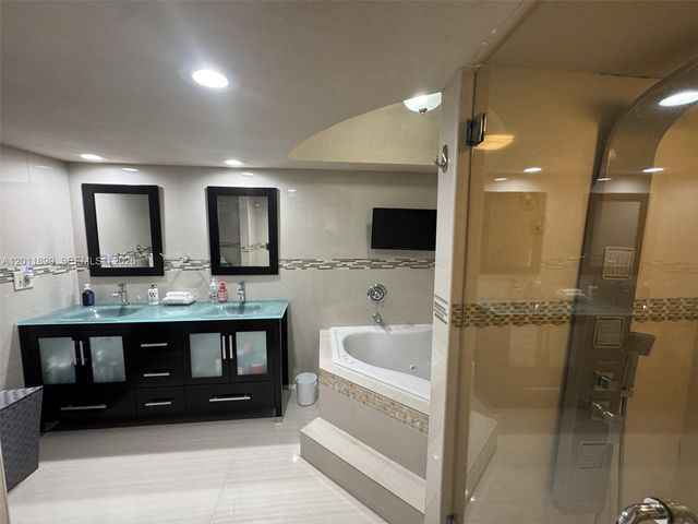 1912 S Ocean Drive 3D, Hallandale Beach, FL 33009