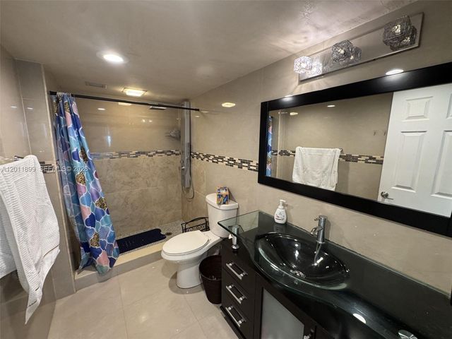 1912 S Ocean Drive 3D, Hallandale Beach, FL 33009