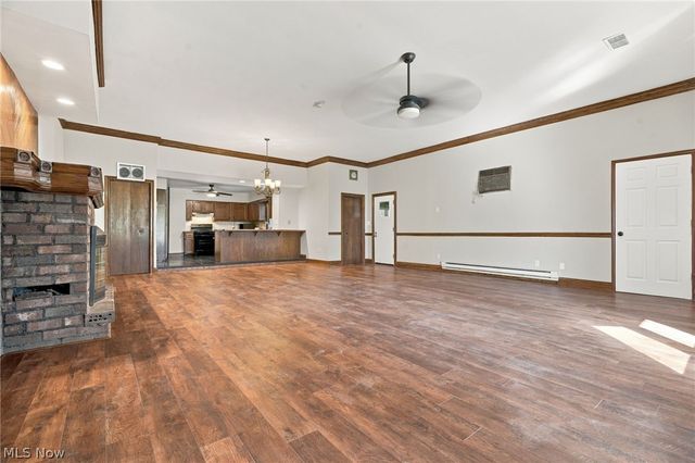 1953 Lawn Avenue, Lowellville, OH 44436