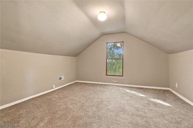 1953 Lawn Avenue, Lowellville, OH 44436