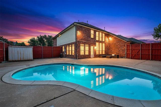 1701 Shadow Brook Trail, Garland, TX 75043