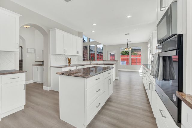 1701 Shadow Brook Trail, Garland, TX 75043
