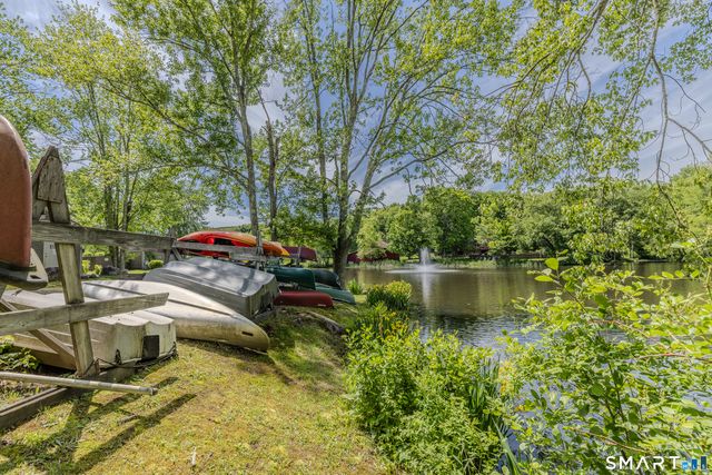 4 Woods Way 4, Woodbury, CT 06798