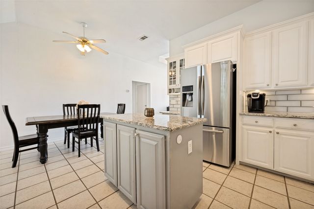 732 Charyl Lynn Drive, Argyle, TX 76226
