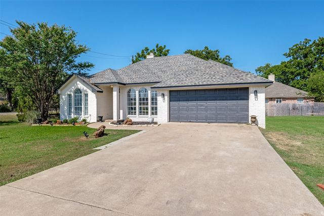 732 Charyl Lynn Drive, Argyle, TX 76226