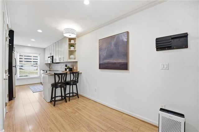 5004 Baltimore Street 204, Kansas City, MO 64112