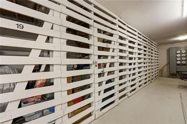 5004 Baltimore Street 204, Kansas City, MO 64112