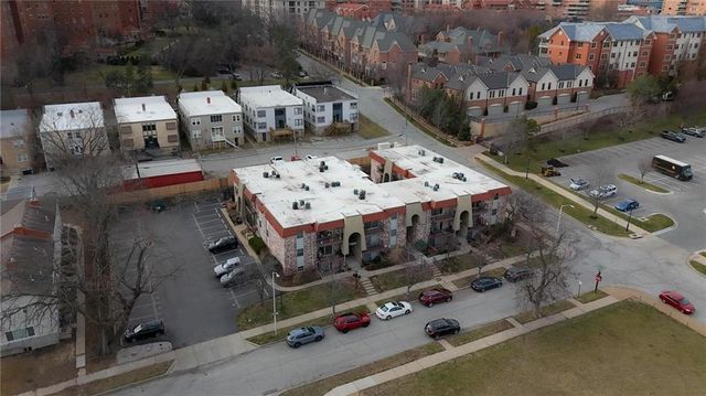 5004 Baltimore Street 204, Kansas City, MO 64112