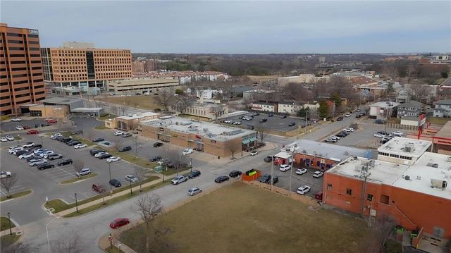 5004 Baltimore Street 204, Kansas City, MO 64112