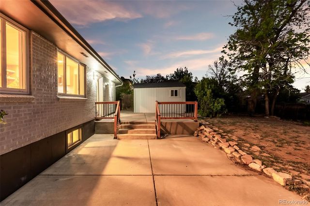 440 S Lee Street, Lakewood, CO 80226