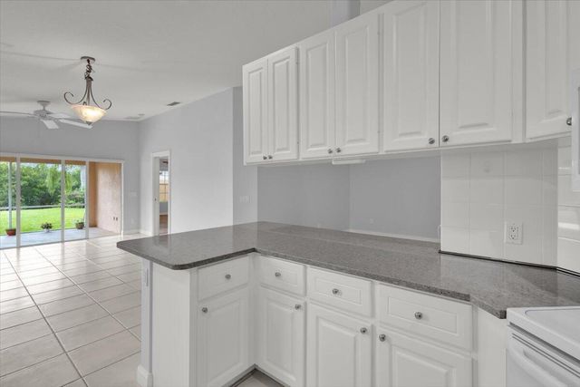 10882 SW Dardanelle Drive, Port St. Lucie, FL 34987