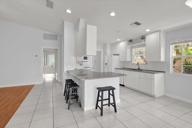 10882 SW Dardanelle Drive, Port St. Lucie, FL 34987