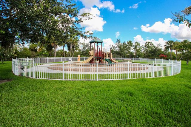 10882 SW Dardanelle Drive, Port St. Lucie, FL 34987