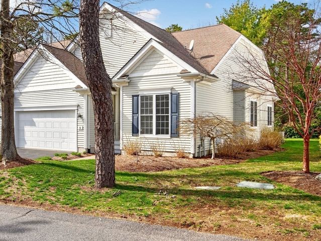 6 Champlain Cir, Plymouth, MA 02360