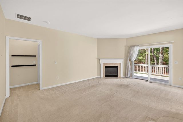 6 Champlain Cir, Plymouth, MA 02360