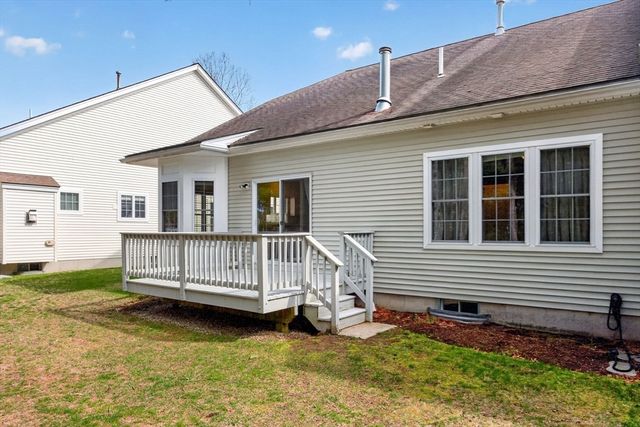 6 Champlain Cir, Plymouth, MA 02360