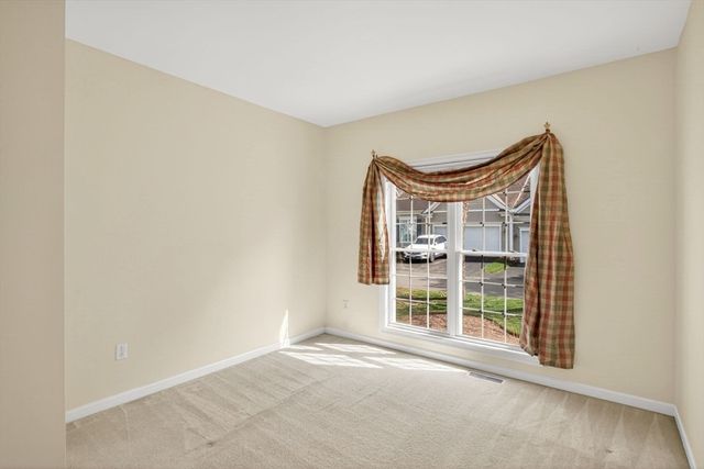 6 Champlain Cir, Plymouth, MA 02360