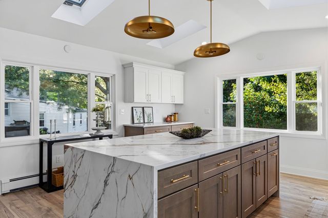 9 San Juan Drive, Bristol, RI 02809
